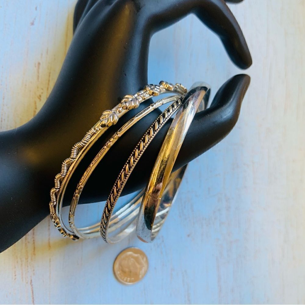 Silver Bangle Bundle‎